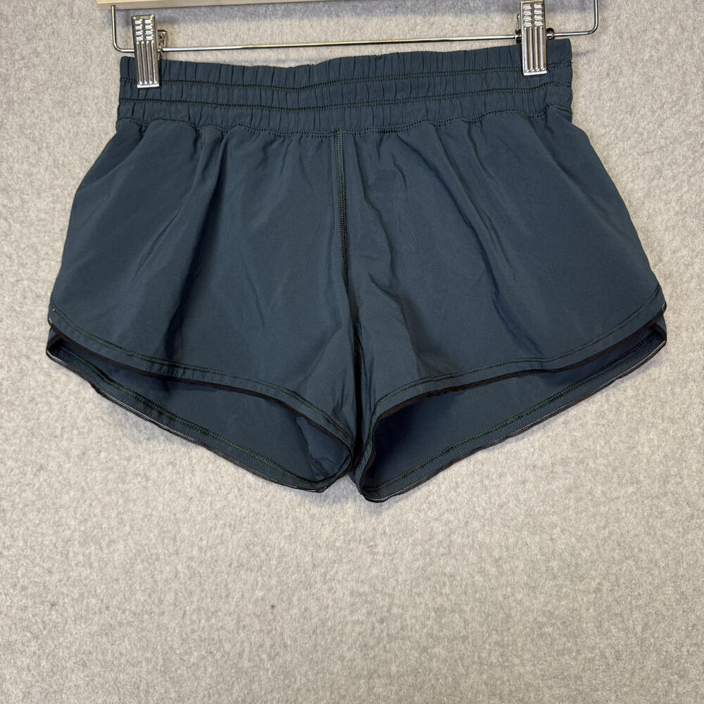 Lululemon Women's size 2 Seek The Heat Short II submarine shorts